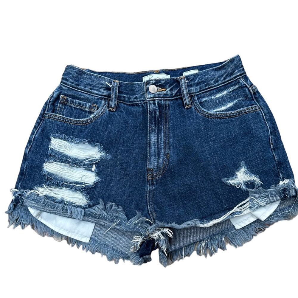 KanCan Signature Ultra High Rise Distressed Size Small  28” waist